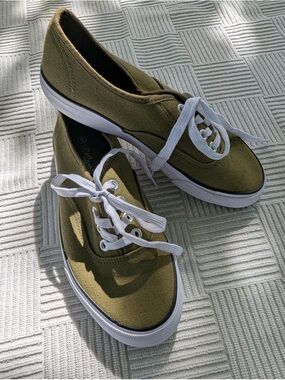 Olive Green Canvas Lace-Up Sneakers - Women's Casual Shoe